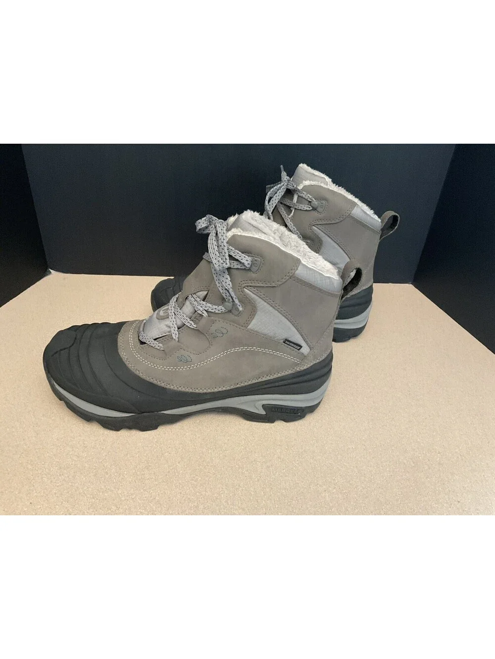 Womens Merrell Snowbound Mid Waterproof Insulated Winter Boots. Size 11. Nice!!!